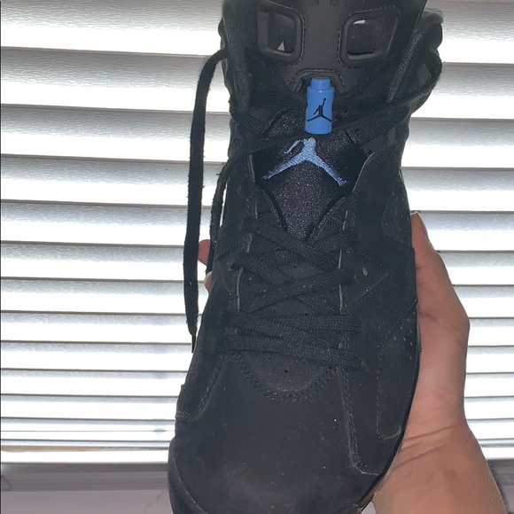 Jordan “UNC” 6s - Picture 2 of 4